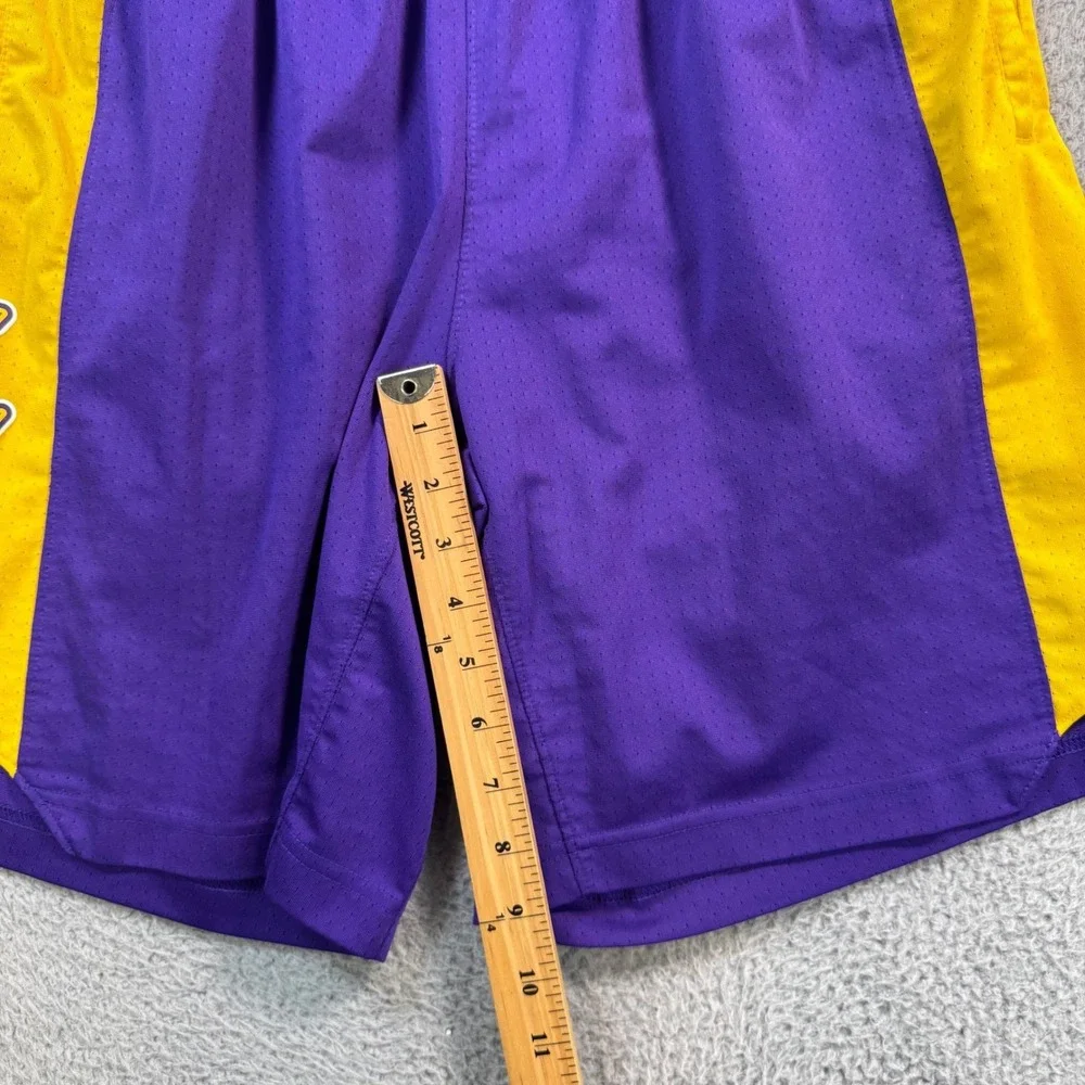 Nike Los Angeles Lakers NBA Dri-FIT Basketball Shorts Mens XL Purple Yellow